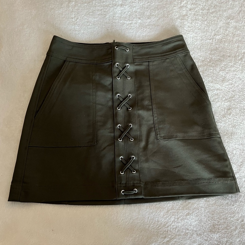 MINI SKIRT